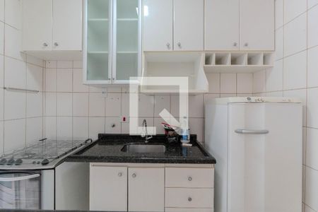 Cozinha e Área de Serviço de apartamento para alugar com 2 quartos, 47m² em Bela Vista, São Paulo