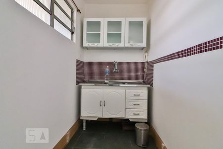 Cozinha de apartamento para alugar com 1 quarto, 30m² em Cerqueira César, São Paulo