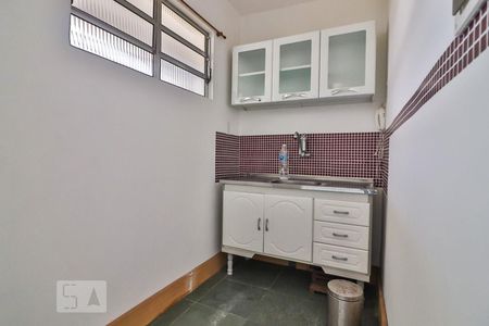 Cozinha de apartamento para alugar com 1 quarto, 30m² em Cerqueira César, São Paulo