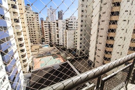 Apartamento para alugar com 120m², 3 quartos e 2 vagasQuarto 2 (suíte) Varanda - Vista