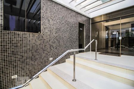 Apartamento para alugar com 120m², 3 quartos e 2 vagasPorte-cochère de segurança