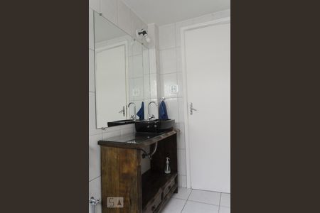 Apartamento para alugar com 70m², 2 quartos e 1 vaga Apartamento para alugar com 70m², 2 quartos e 1 vagaBanheiro