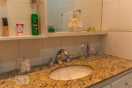 Apartamento à venda com 82m², 3 quartos e 1 vagaBanheiro