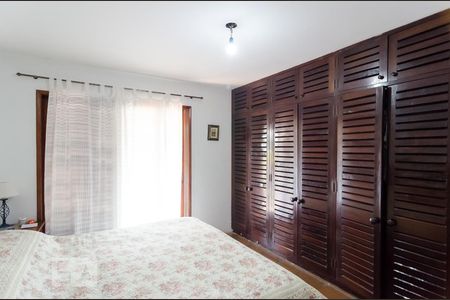 Suite de casa à venda com 4 quartos, 450m² em Interlagos, São Paulo