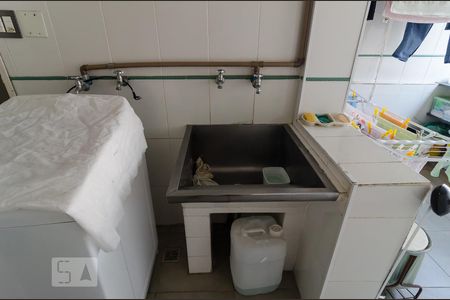 Casa à venda com 450m², 4 quartos e 4 vagasLavanderia