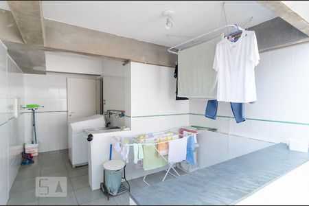 Casa à venda com 450m², 4 quartos e 4 vagasLavanderia