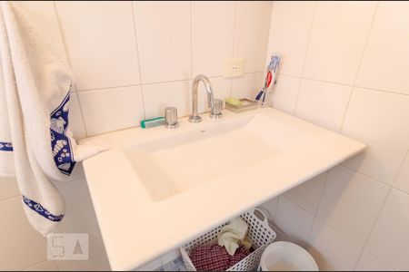 Casa à venda com 450m², 4 quartos e 4 vagasBanheiro Suite