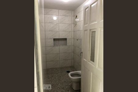 Casa à venda com 220m², 3 quartos e 2 vagasBanheiro Externo