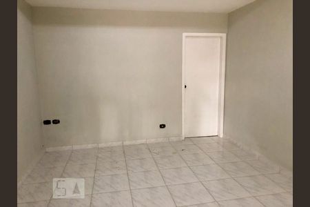 Casa à venda com 220m², 3 quartos e 2 vagasSuíte2