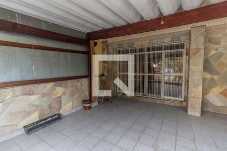 Casa à venda com 200m², 3 quartos e 2 vagasChurrasqueira