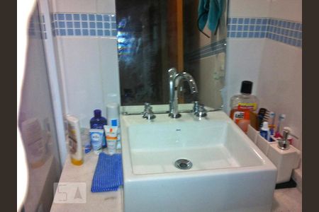 Banheiro de apartamento à venda com 2 quartos, 50m² em Imirim, São Paulo