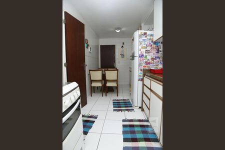 Apartamento à venda com 110m², 3 quartos e 2 vagasCozinha