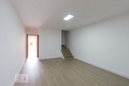 Sala de casa à venda com 2 quartos, 135m² em Água Fria, São Paulo