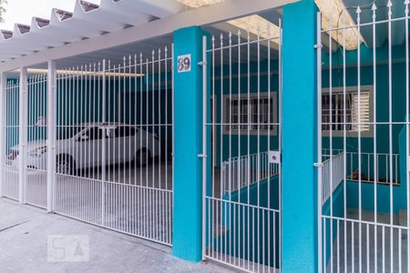 Fachada de casa para alugar com 2 quartos, 120m² em Jardim Maringá, São Paulo