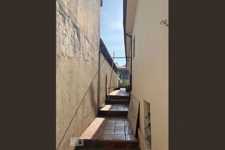 Casa à venda com 220m², 5 quartos e 3 vagas Casa à venda com 220m², 5 quartos e 3 vagasÁrea Externa