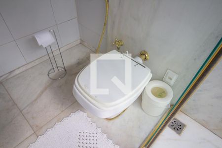 Casa à venda com 650m², 5 quartos e 3 vagasCasa 1 - Banheiro da Suite Master