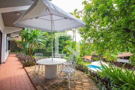 Casa à venda com 650m², 5 quartos e 3 vagasPiscina e Jardim