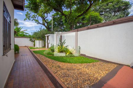Casa à venda com 650m², 5 quartos e 3 vagasFachada