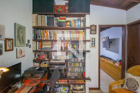 Casa à venda com 650m², 5 quartos e 3 vagasCasa 1 - Escritório