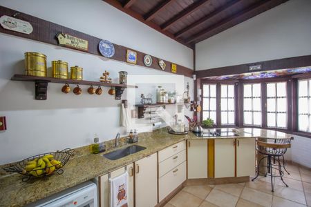 Casa à venda com 650m², 5 quartos e 3 vagasCasa 1 - Cozinha
