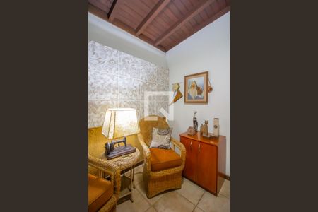 Casa à venda com 650m², 5 quartos e 3 vagasCasa 1 - Escritório