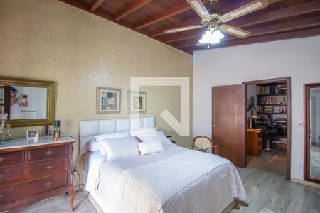 Casa à venda com 650m², 5 quartos e 3 vagasCasa 1 - Suite Master