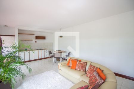 Casa à venda com 650m², 5 quartos e 3 vagasCasa 2 - Cozinha, Sala de Estar e Escritório