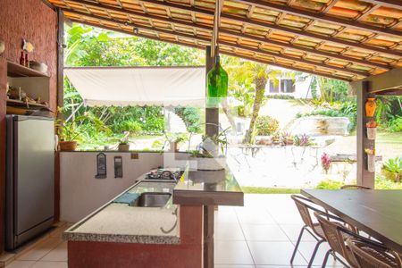 Casa à venda com 650m², 5 quartos e 3 vagasArea Gourmet