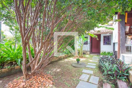 Casa à venda com 650m², 5 quartos e 3 vagasPiscina e Jardim