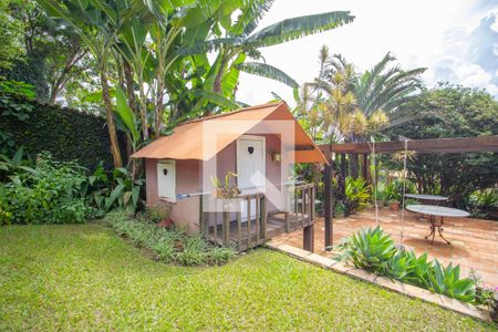 Casa à venda com 650m², 5 quartos e 3 vagasPiscina e Jardim