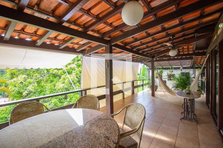 Casa à venda com 650m², 5 quartos e 3 vagasCasa 1 - Varanda