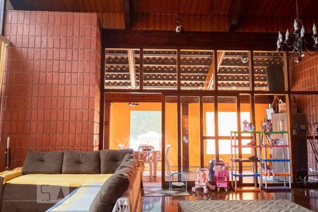 Sala de casa à venda com 3 quartos, 300m² em Itaquera, São Paulo