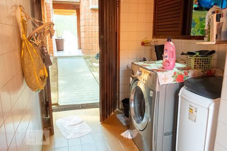 Casa à venda com 300m², 3 quartos e 5 vagasLavanderia