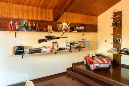 Mesanino de casa à venda com 3 quartos, 300m² em Itaquera, São Paulo