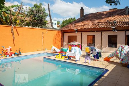 Casa à venda com 300m², 3 quartos e 5 vagasPiscina