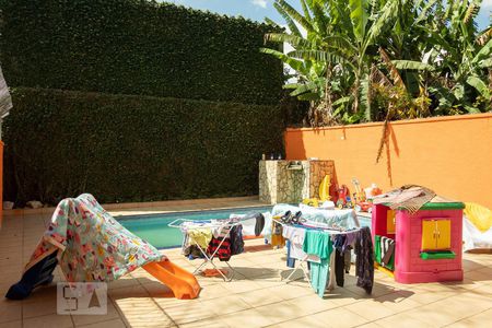 Casa à venda com 300m², 3 quartos e 5 vagasPoscina