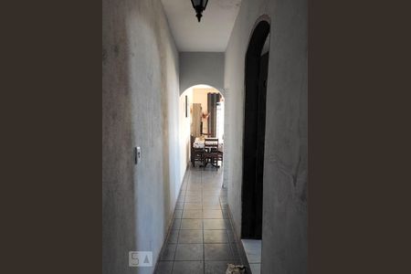 Corredor de casa à venda com 3 quartos, 100m² em Jardim Cotiana, São Paulo