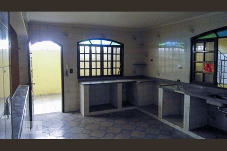 Casa à venda com 450m², 6 quartos e 6 vagas Casa à venda com 450m², 6 quartos e 6 vagasCozinha