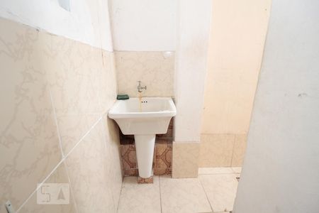 Casa para alugar com 110m², 2 quartos e sem vagaDetalhe da area de serviço