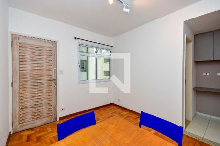 Sala de apartamento para alugar com 1 quarto, 40m² em Pinheiros, São Paulo