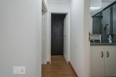 Corredor Quartos de apartamento à venda com 2 quartos, 70m² em Brooklin, São Paulo