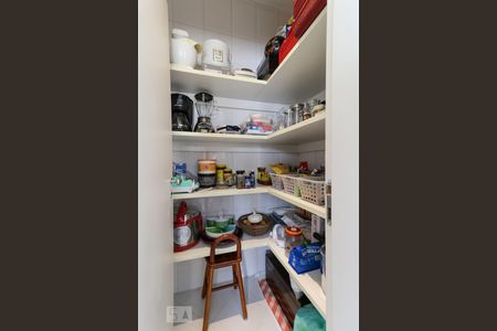 Apartamento à venda com 3 quartos, 145m² em Vila Ipojuca, São Paulo