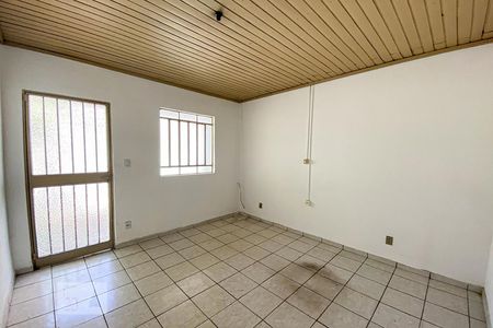 Sala de Estar de casa para alugar com 2 quartos, 75m² em Feitoria, São Leopoldo