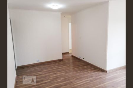 Apartamento para alugar com 90m², 3 quartos e 1 vaga Apartamento para alugar com 90m², 3 quartos e 1 vagaSala