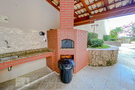 Apartamento à venda com 130m², 4 quartos e 2 vagasÁrea comum - Churrasqueira