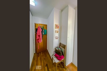 Apartamento à venda com 130m², 4 quartos e 2 vagasCloset da Suite