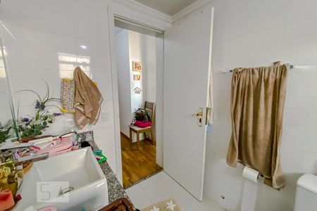 Apartamento à venda com 130m², 4 quartos e 2 vagasBanheiro da Suite
