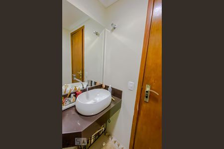 Apartamento à venda com 130m², 4 quartos e 2 vagasLavabo