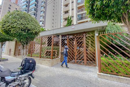 Apartamento à venda com 130m², 4 quartos e 2 vagasFachada