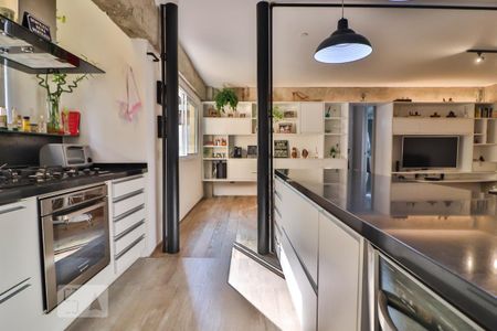 Cozinha de apartamento para alugar com 1 quarto, 87m² em Vila Madalena, São Paulo